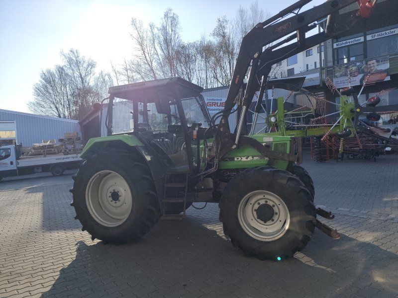 Deutz-Fahr DX 4.51 mit Frontlader
