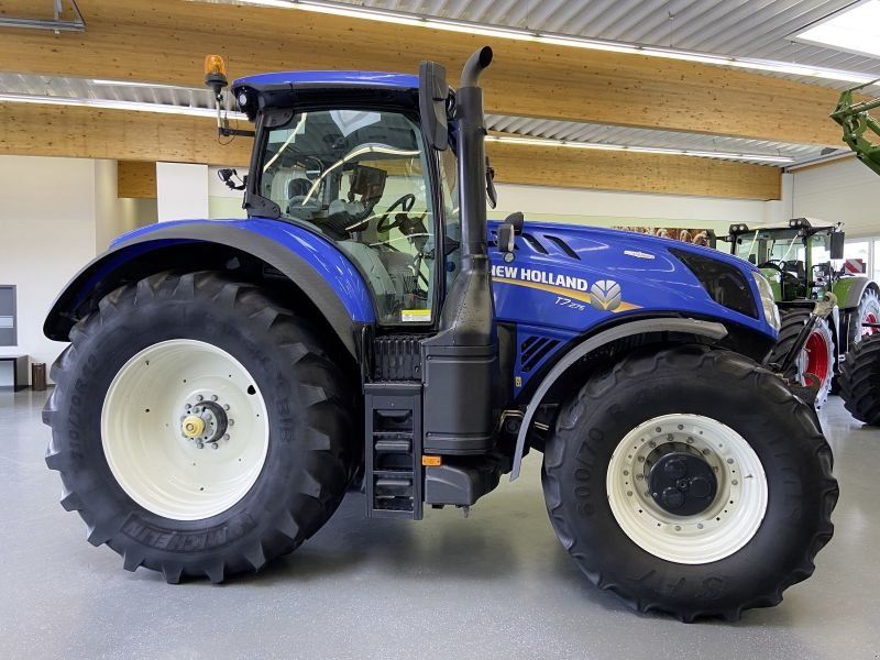 New Holland T7.275