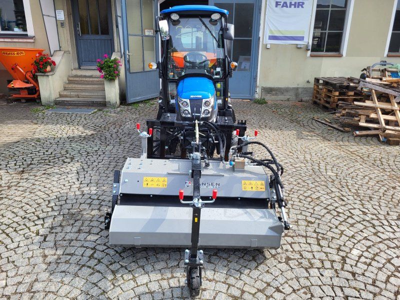 Solis 26 HST + Kabine + Jansen JK-130 Kehrmaschine + StVZO