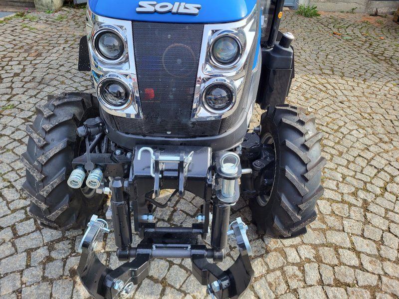Solis 26 HST + Kabine + Jansen JK-130 Kehrmaschine + StVZO