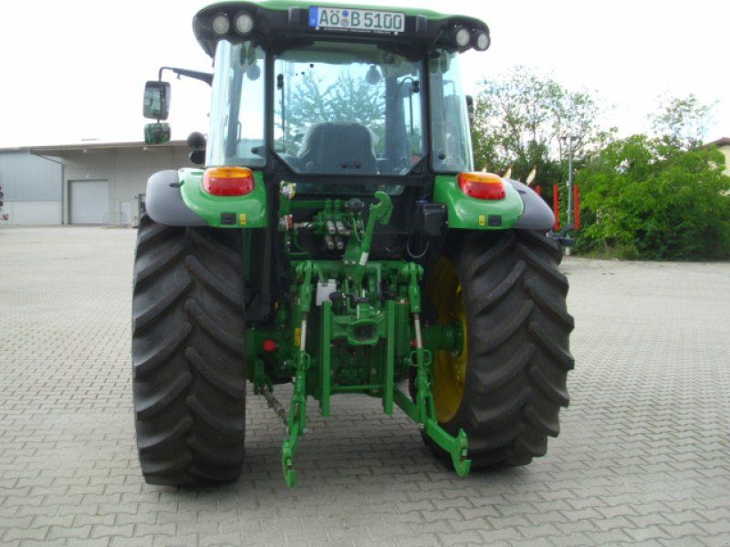 John Deere 5100M