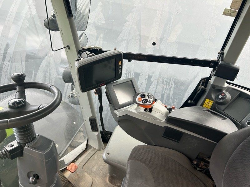Claas Xerion 4500 Trac VC