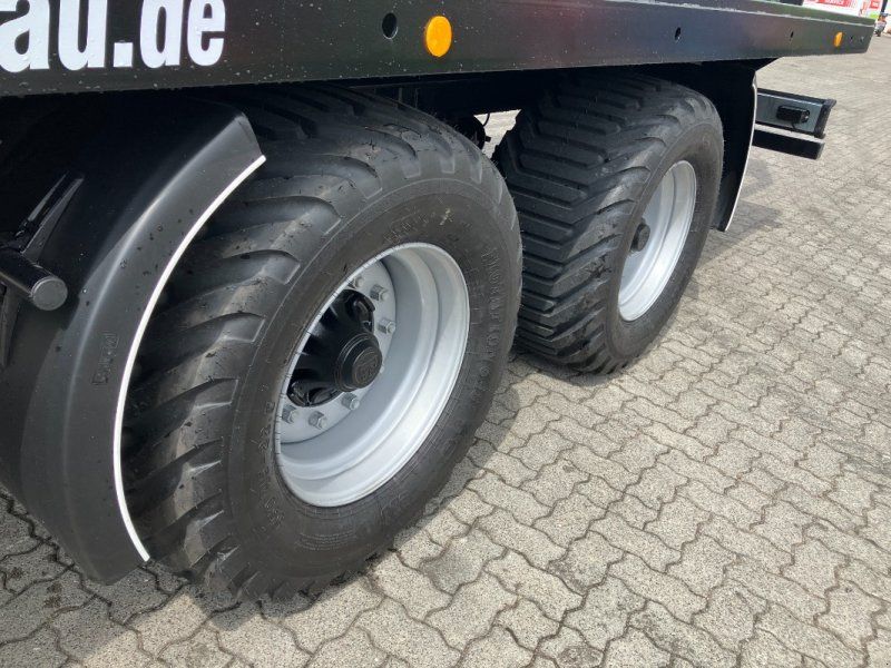 Conow BTW V 9 Ballenwagen