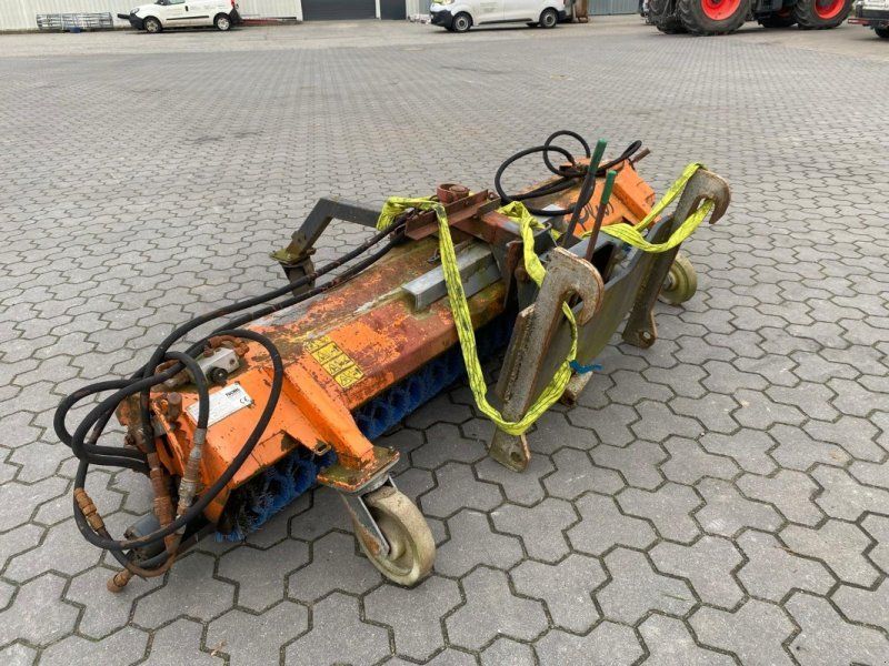 Tuchel Plus P1 260 HS 560 JCB Aufnahme