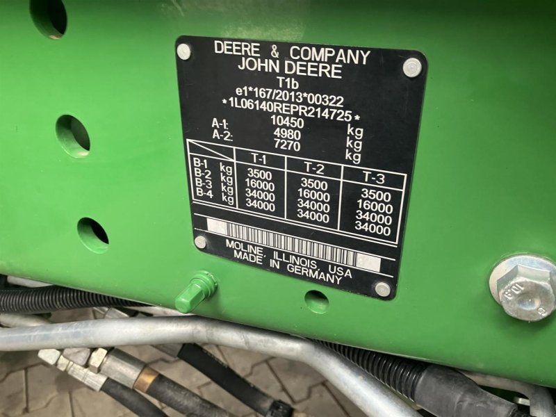John Deere 6R 140