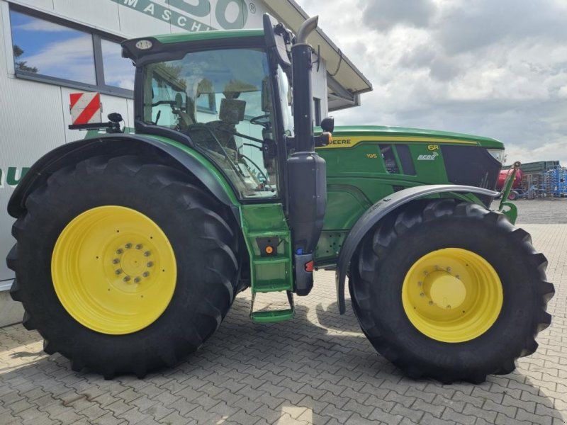 John Deere 6R195