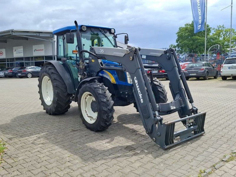 New Holland T4020