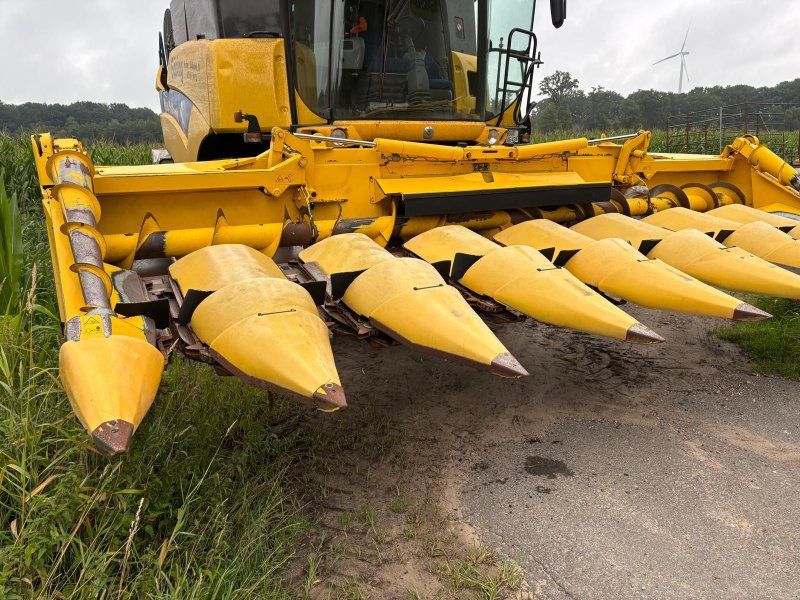 New Holland Maispflücker 875 W