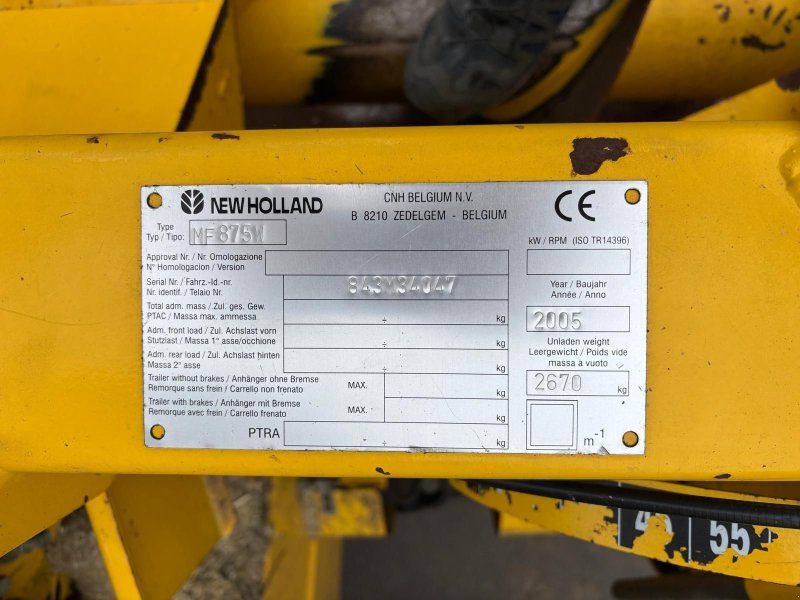 New Holland Maispflücker 875 W
