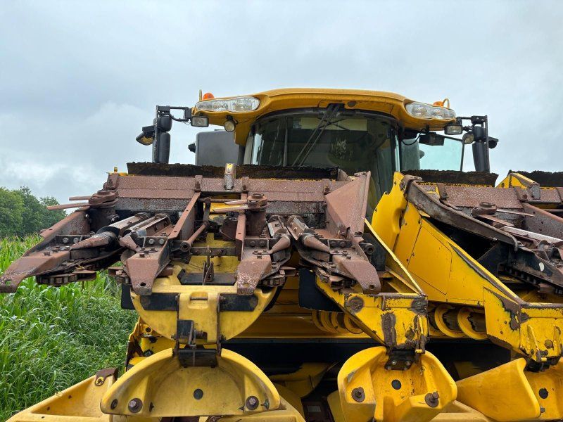 New Holland Maispflücker 875 W