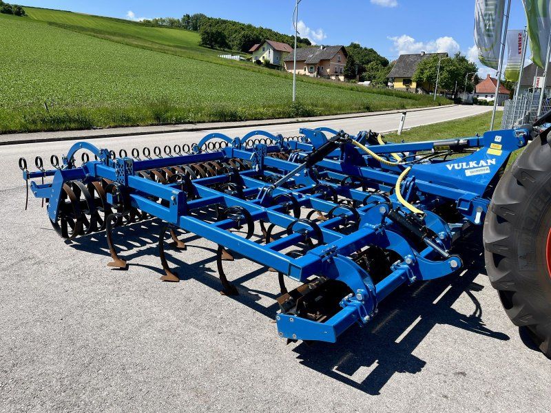 Agro Vulcan 500 mit Messerwalze