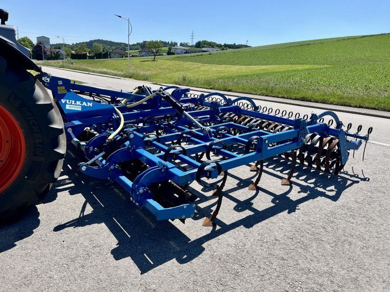 Agro Vulcan 500 mit Messerwalze