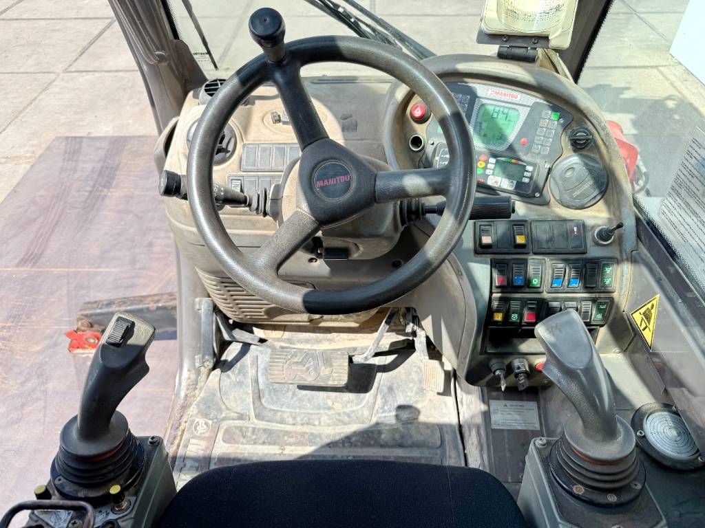 Manitou MRT2150+ Privilege - 4x4x4 / Crab Mode
