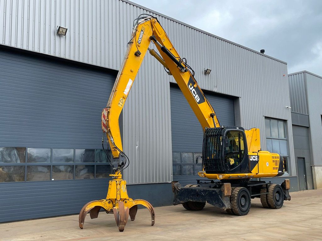 JCB JS200W