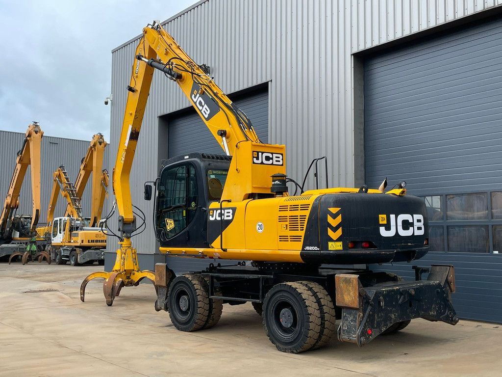 JCB JS200W