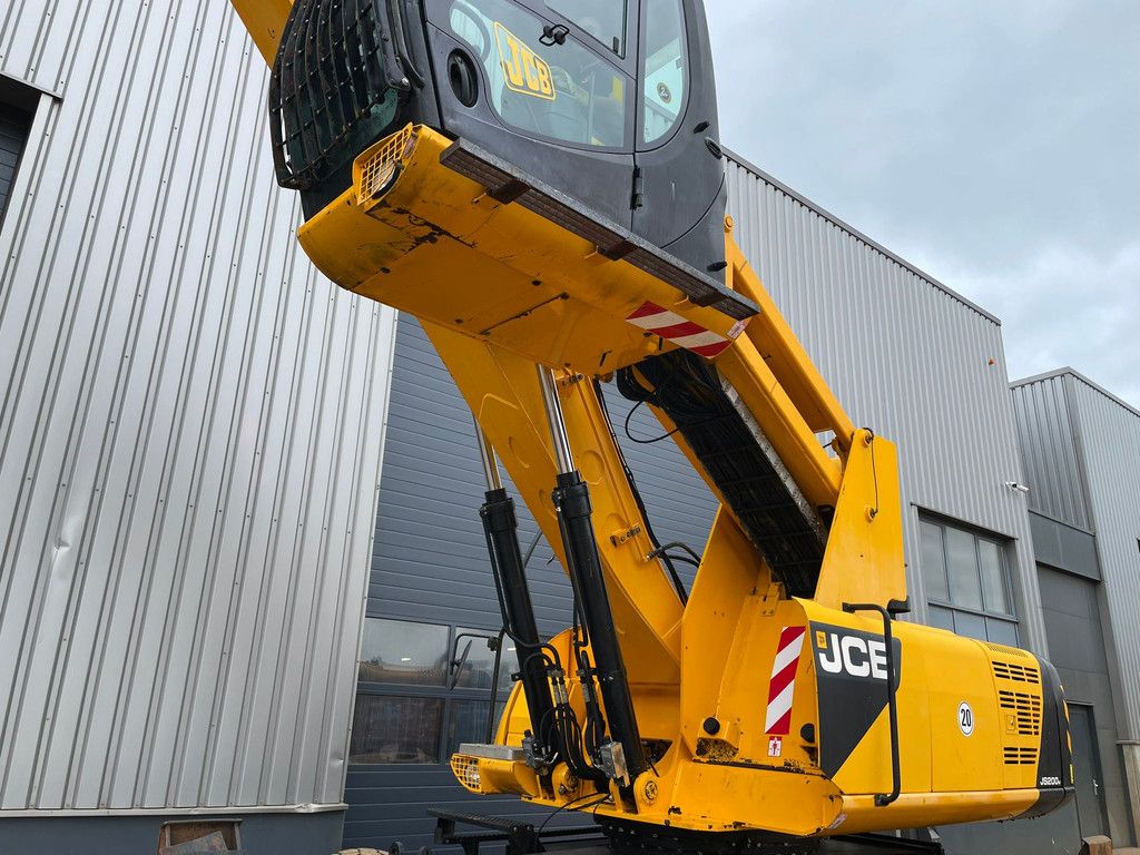 JCB JS200W