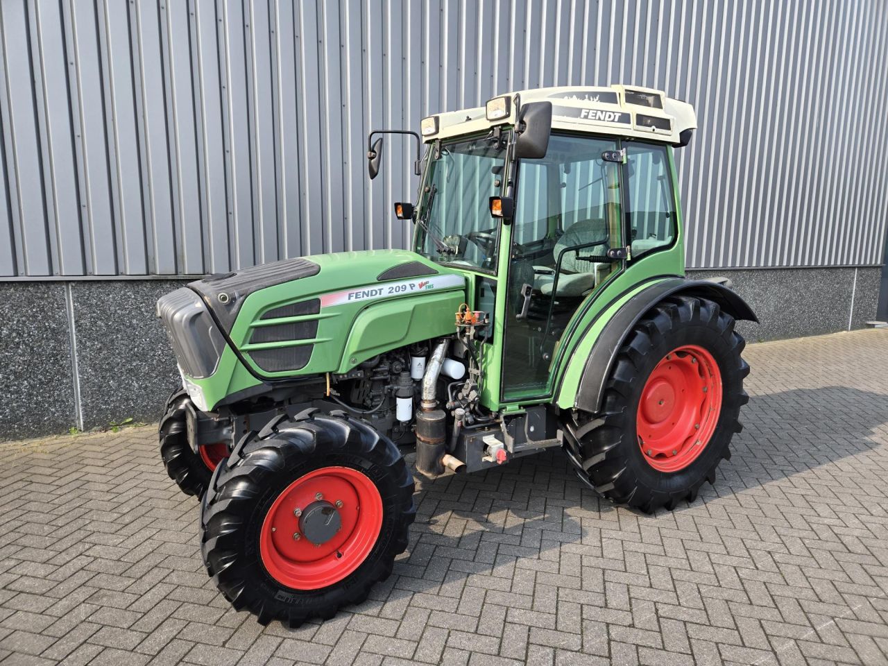 2015 Fendt 209P Vario TMS 5650 uur