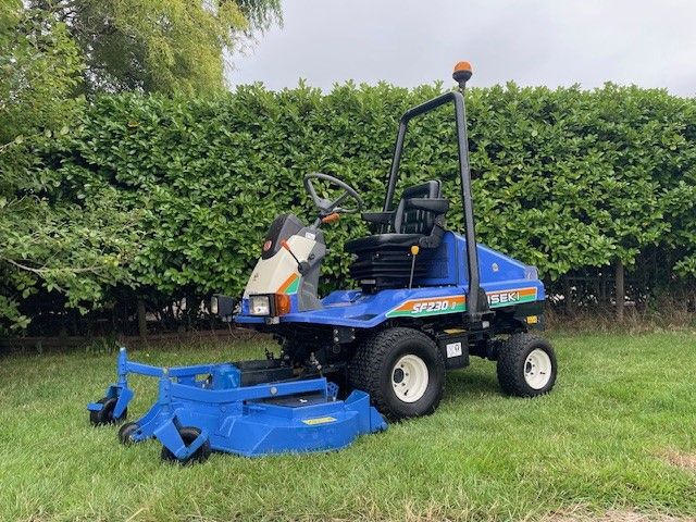Iseki SF230-II Frontmaaier 137 cm
