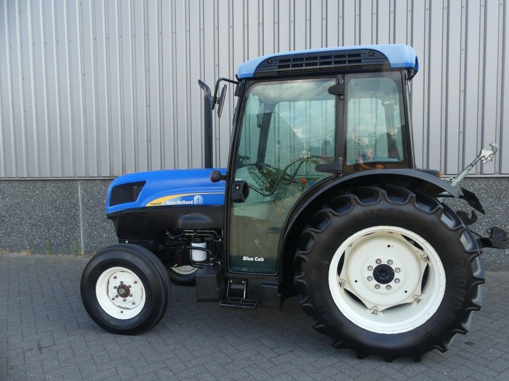 2009 New Holland T4040F 7566 uur