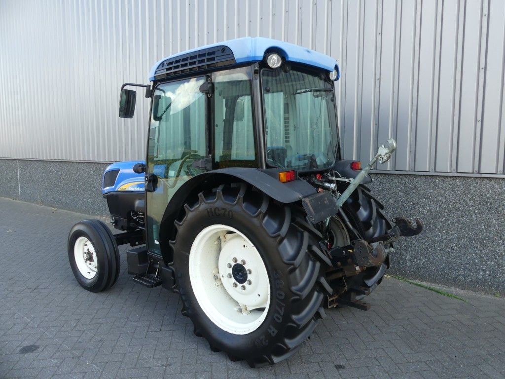 2009 New Holland T4040F 7566 uur