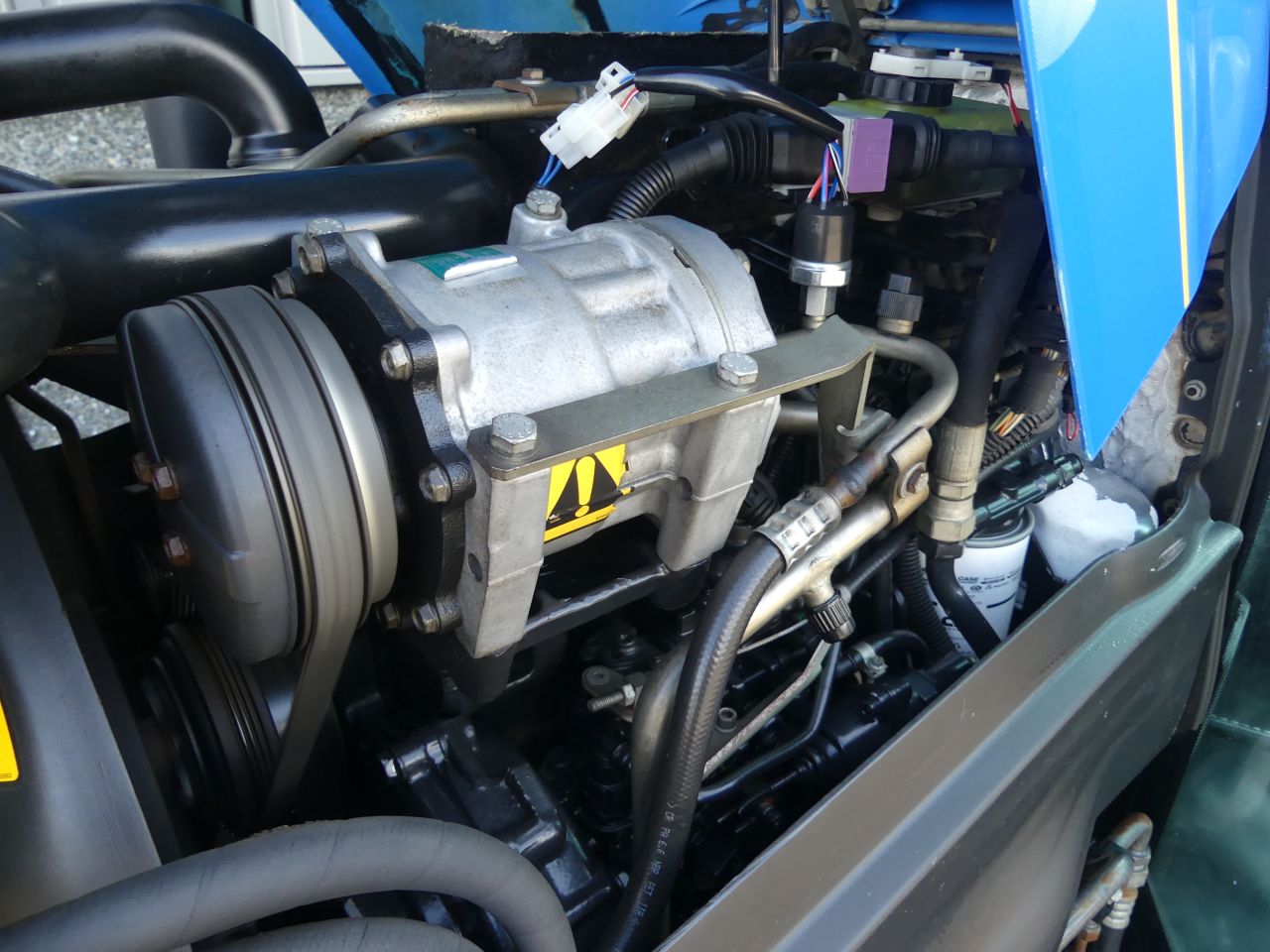 2009 New Holland T4040F 7566 uur