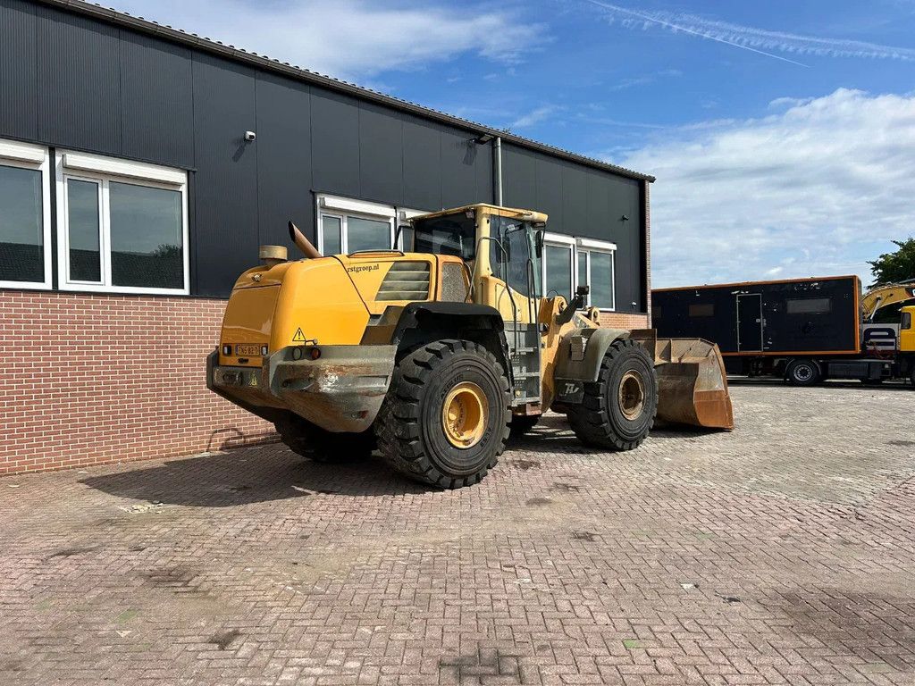 Liebherr L580