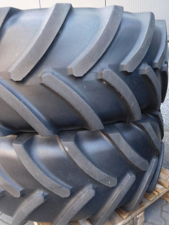 MICHELIN XM 108 SET 540/65R38 & 440/65R28