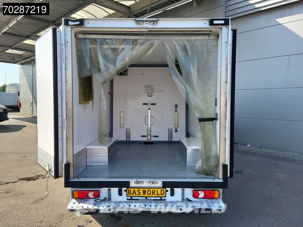 Renault Master 145PK Koelwagen Vriezer Lamberet Thermo King V-300 MAX 230V Stekker Airco Cruise Parkeersensoren Euro6 Koel Koeler Kühl Kühler Kühlwagen Kühlkoffer Vries Vriezer Frigo 14m3 Airco Cruise control