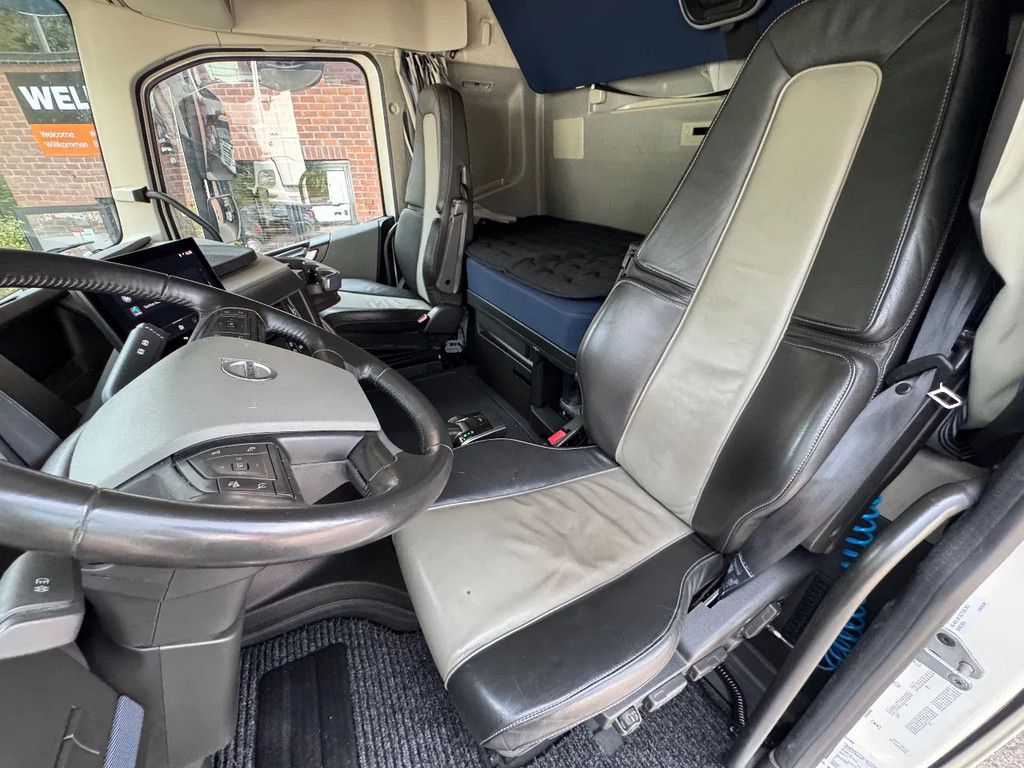Volvo FH 500 Globetrotter XL 2X tank Standairco, Alcoa, Leer, NL Truck Full spec, top condition