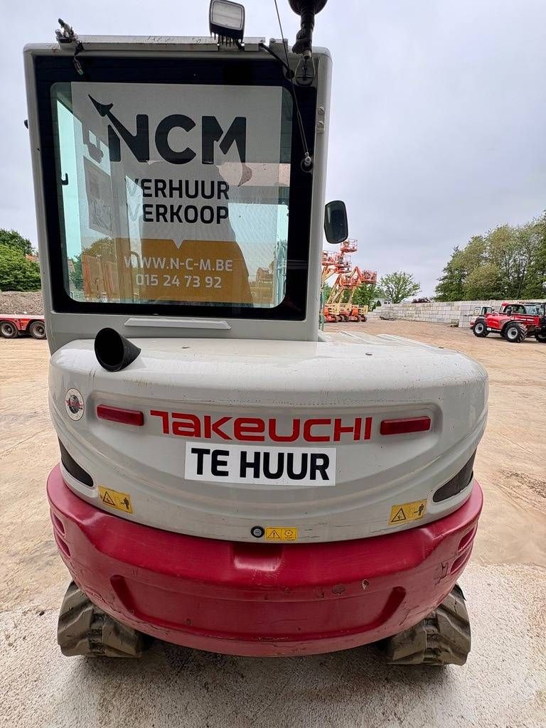 Takeuchi TB 240