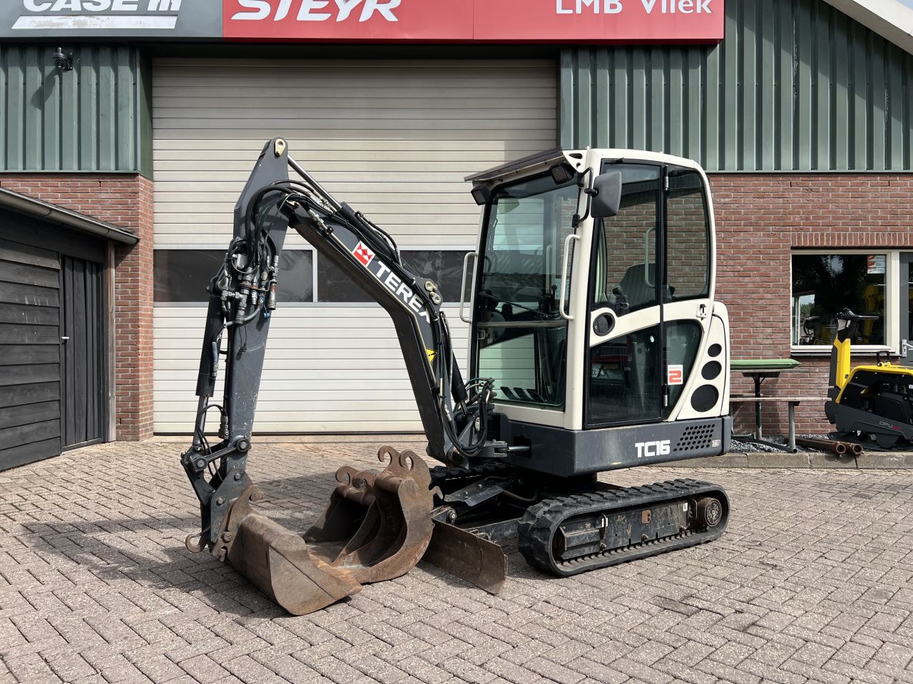 Terex TC16 minigraver