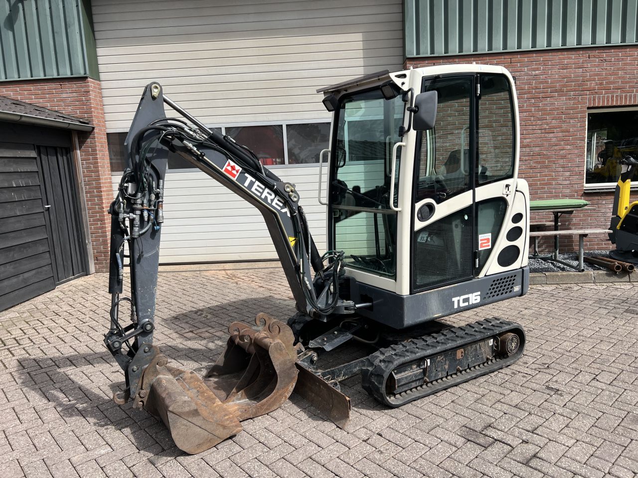 Terex TC16 minigraver