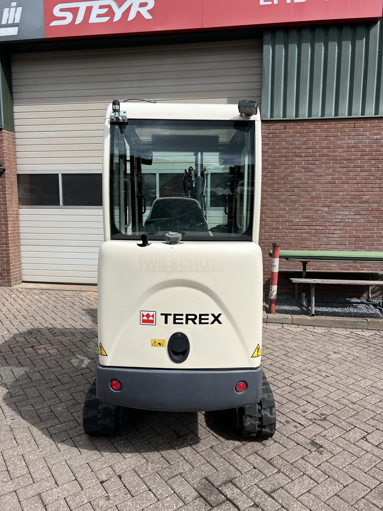 Terex TC16 minigraver