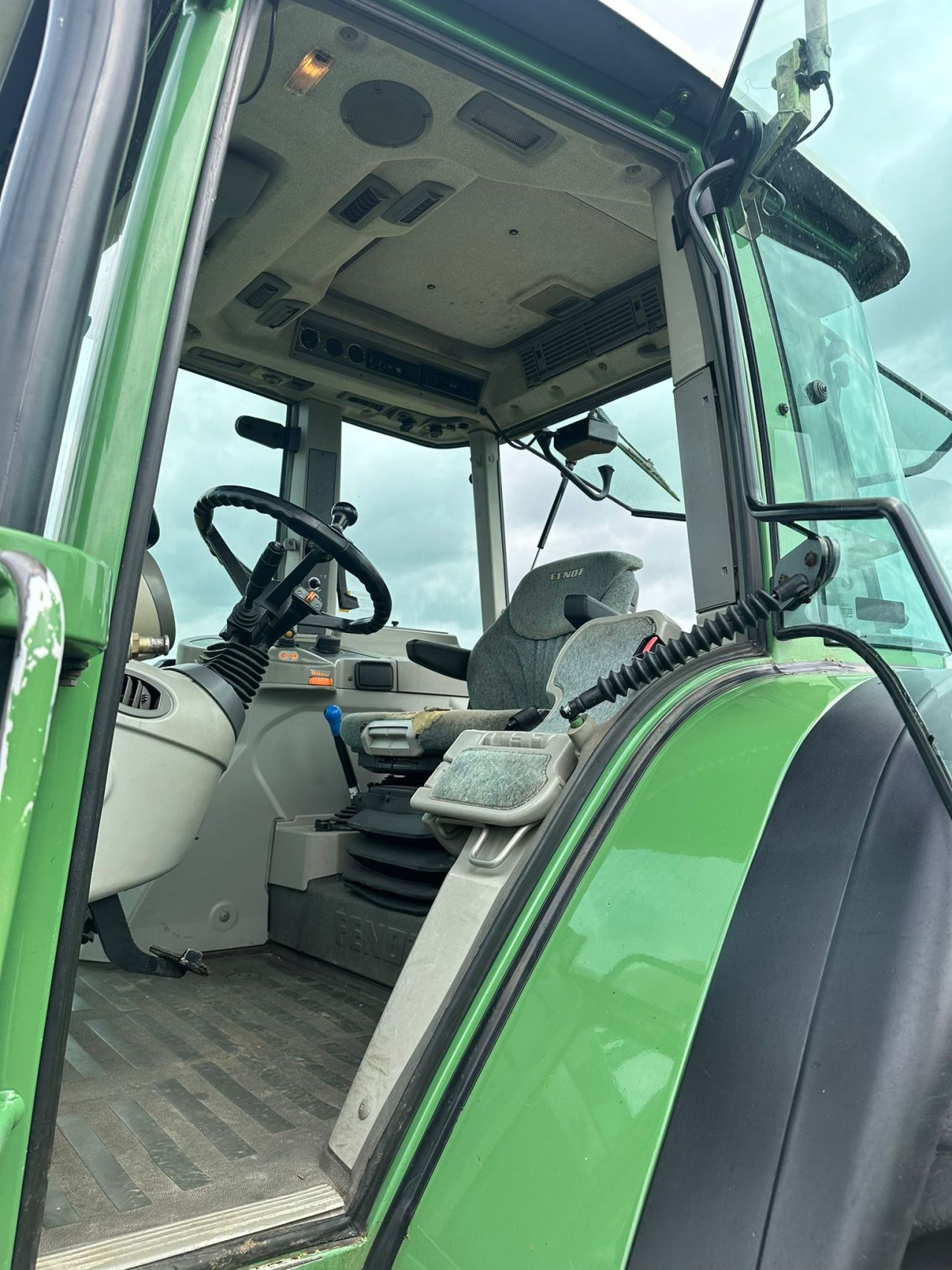 Fendt 310 Vario TMS met voorlader