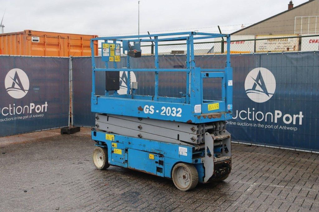 Genie GS-2032 Electric Scissor Lift 8.1m 2016