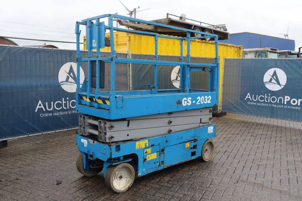 Genie GS-2032 Electric Scissor Lift 8.1m 2016