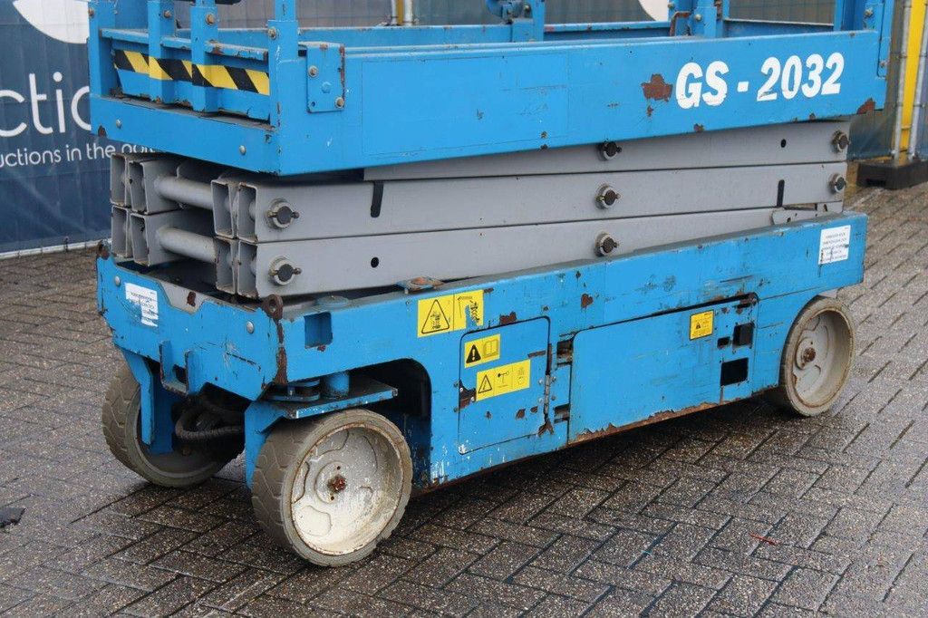 Genie GS-2032 Electric Scissor Lift 8.1m 2016