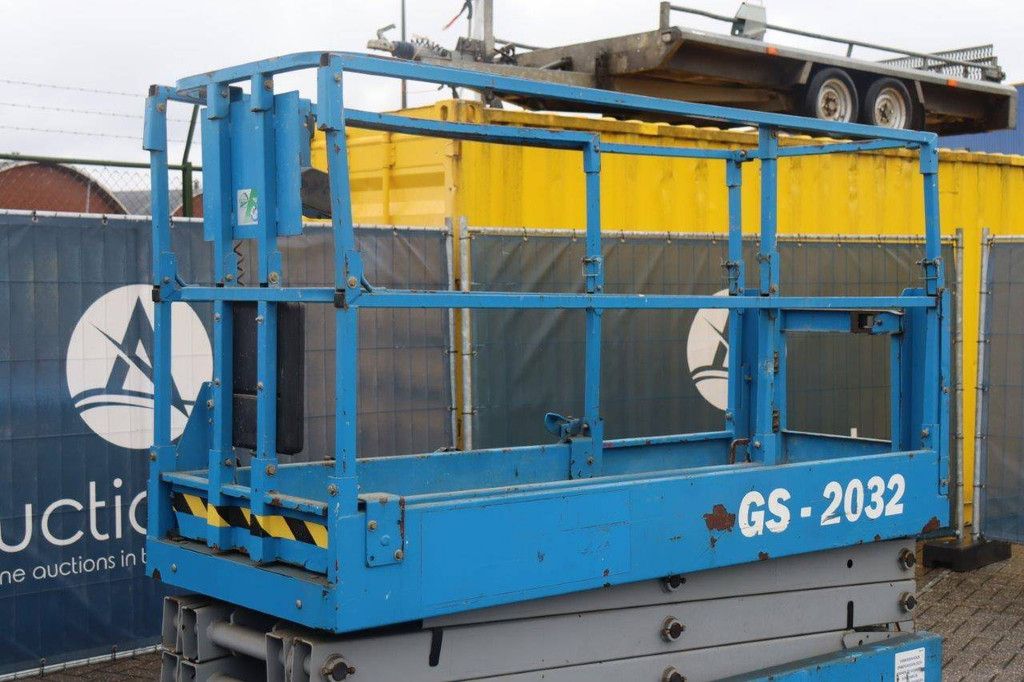 Genie GS-2032 Electric Scissor Lift 8.1m 2016