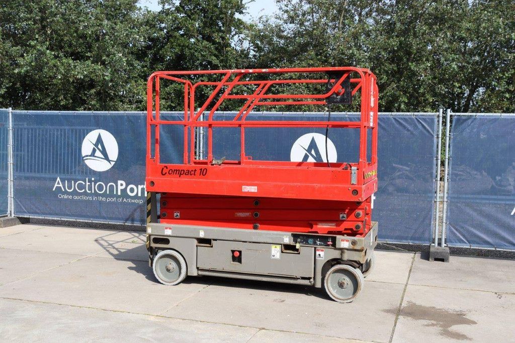 Scissor lift Haulotte Compact 10 Electric 450kg 10m 2013
