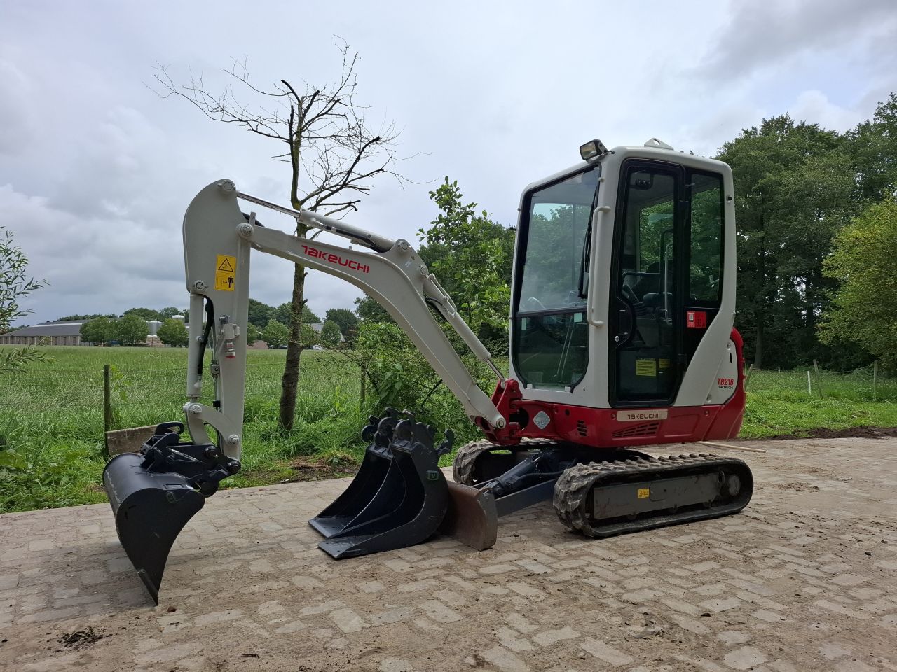 Takeuchi TB216 | bj2021 | 1579 uur