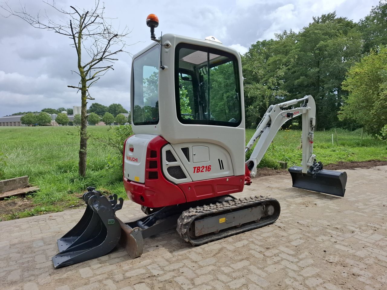 Takeuchi TB216 | bj2021 | 1579 uur