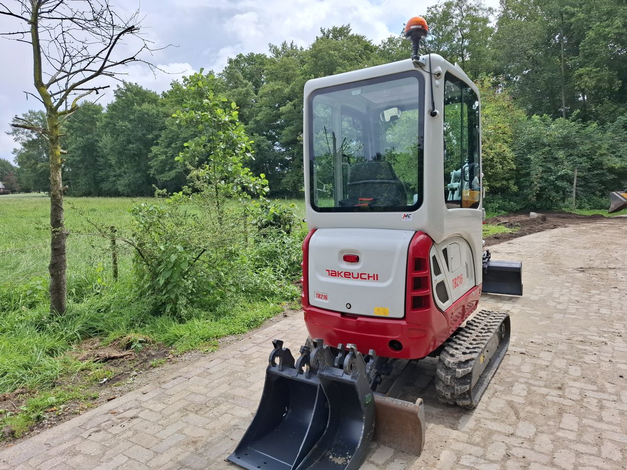 Takeuchi TB216 | bj2021 | 1579 uur