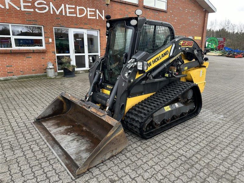 New Holland C238