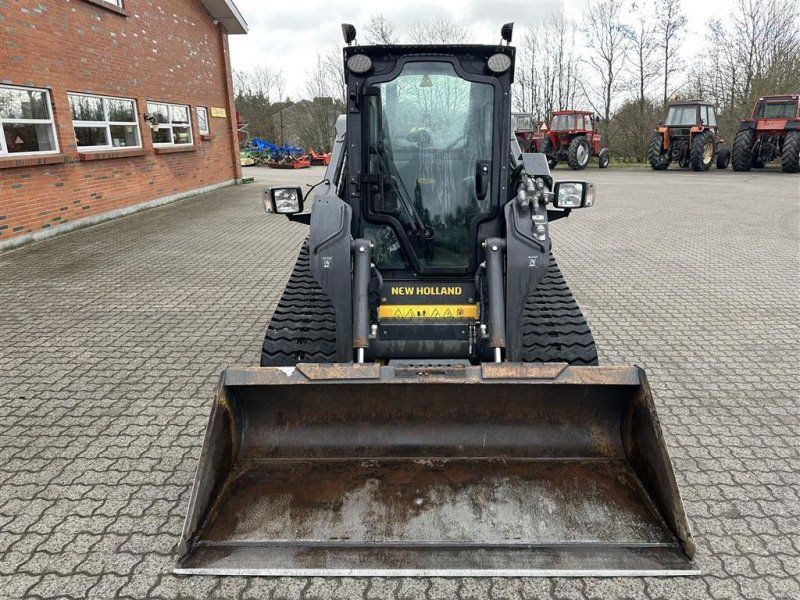 New Holland C238