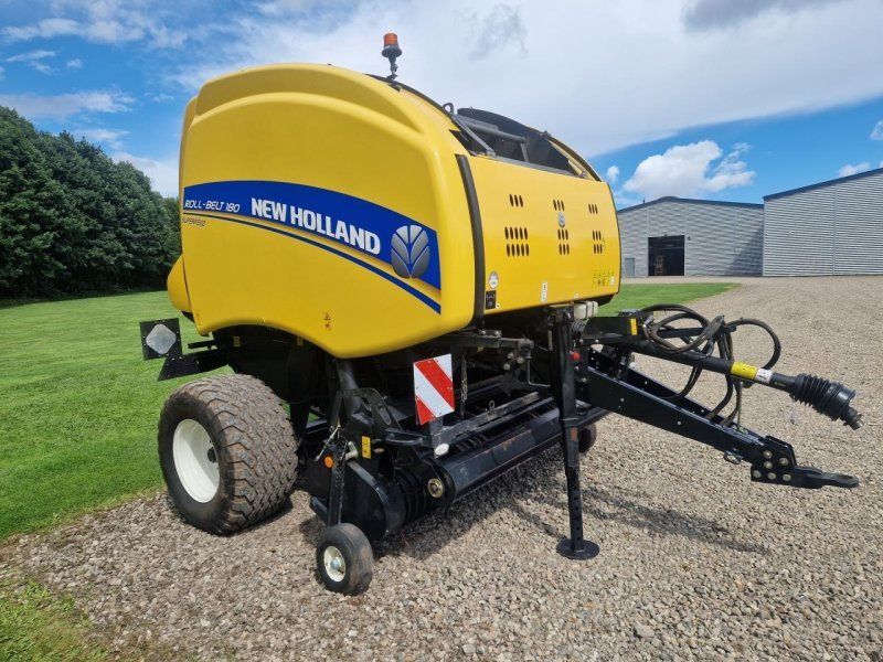 New Holland RUNDBALLEPRESSER
