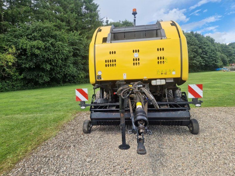 New Holland RUNDBALLEPRESSER