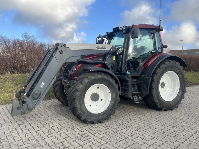 Valtra N 174