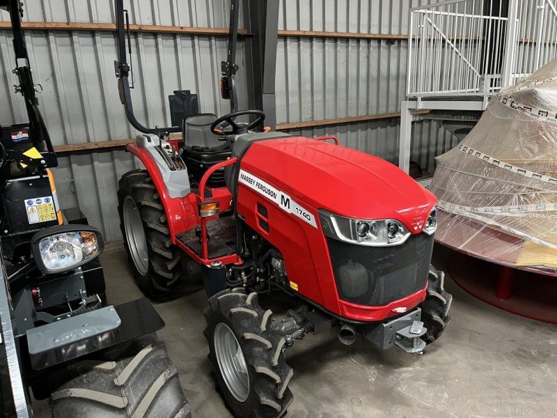 Massey Ferguson 1740M HC