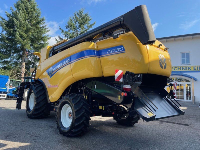 New Holland CX 7.90