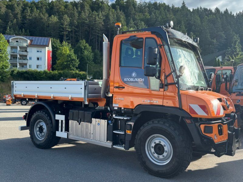 Mercedes-Benz U219